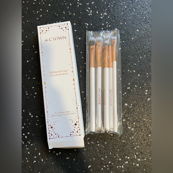 CROWN | 5PC ALL EYES ON YOU LUXE BRUSH SET - Picture 6 of 8